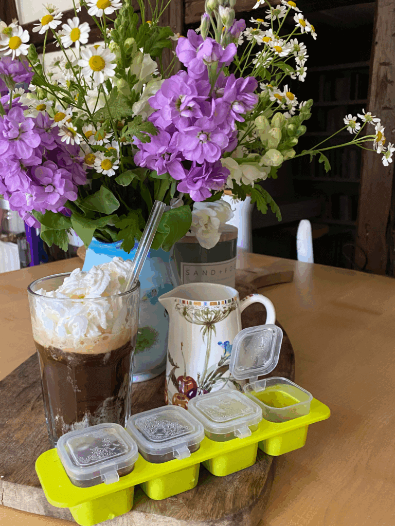 Kaffee abkühlen für Eiskaffee und Co